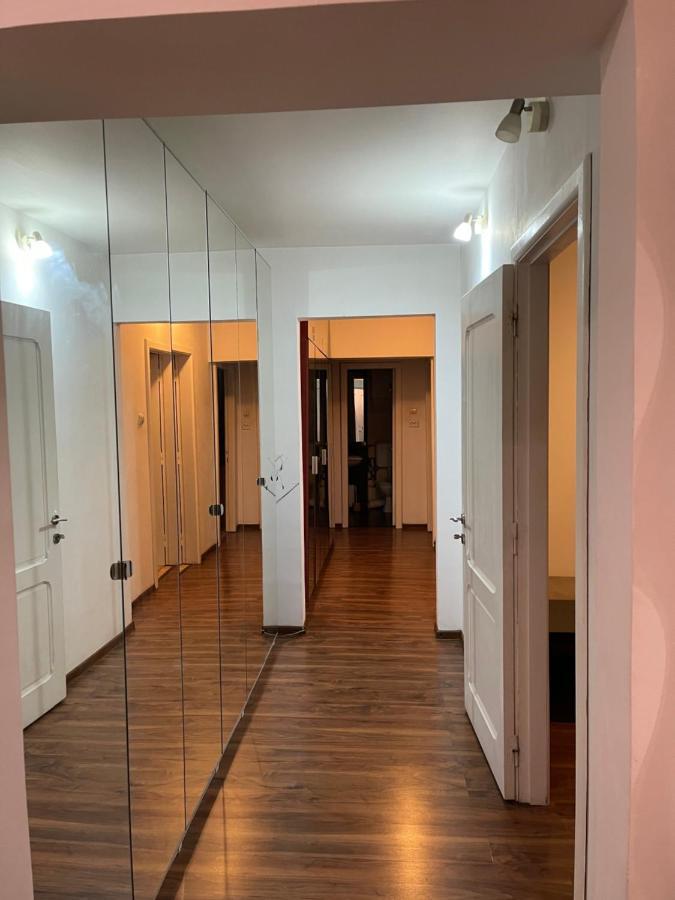 Majestic Luxury Apartment Close To Presidential Palace Bucarest Esterno foto